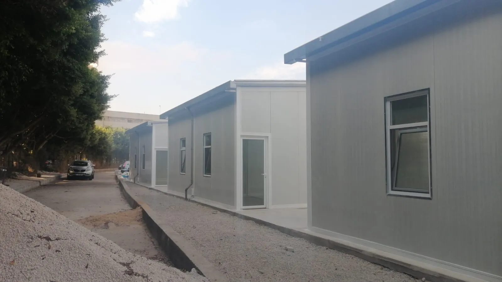 Installation of Steel Booths with Demountable Walls – Sin El Fil